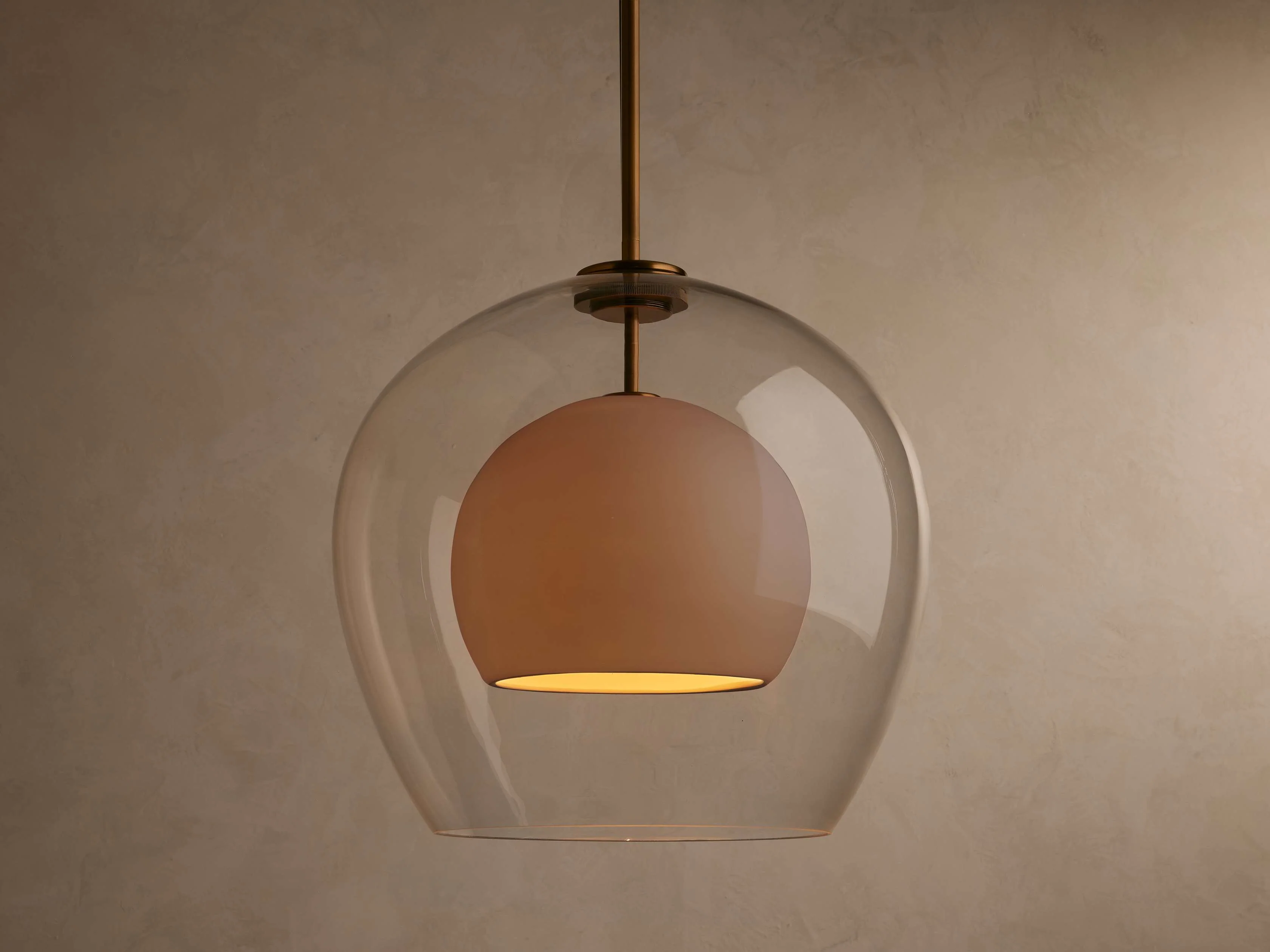 Romell Pendant - Image 1