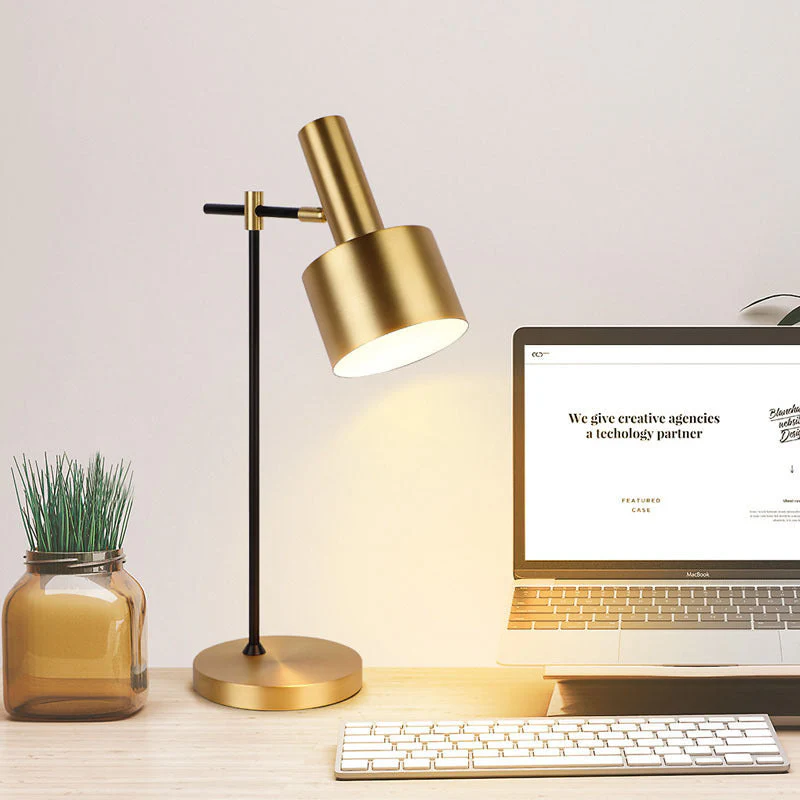 Modern American Luxury Table Lamp Simple Elegant Lighting