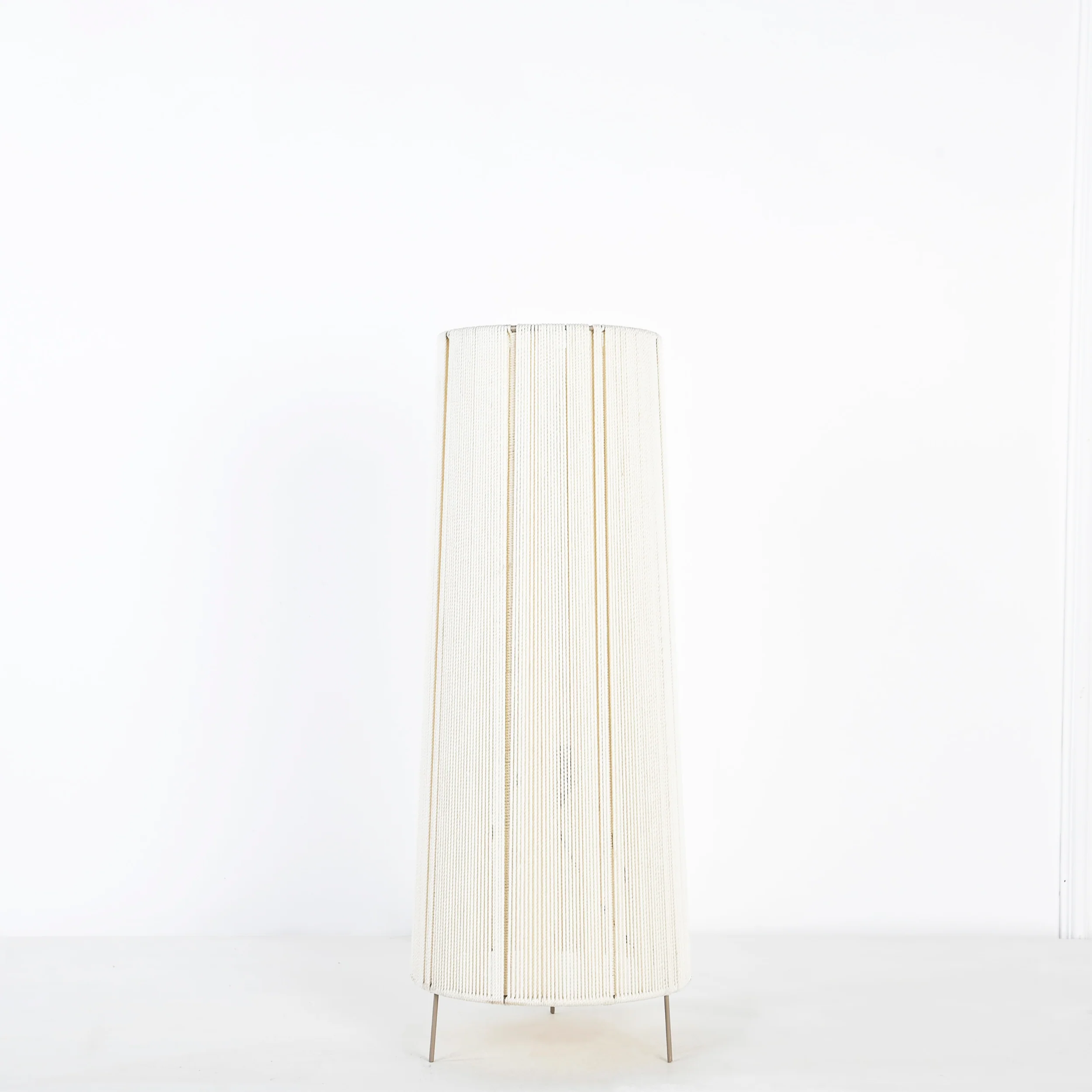اباجورة ارضية 20×40سم - TBS854 - Image 2