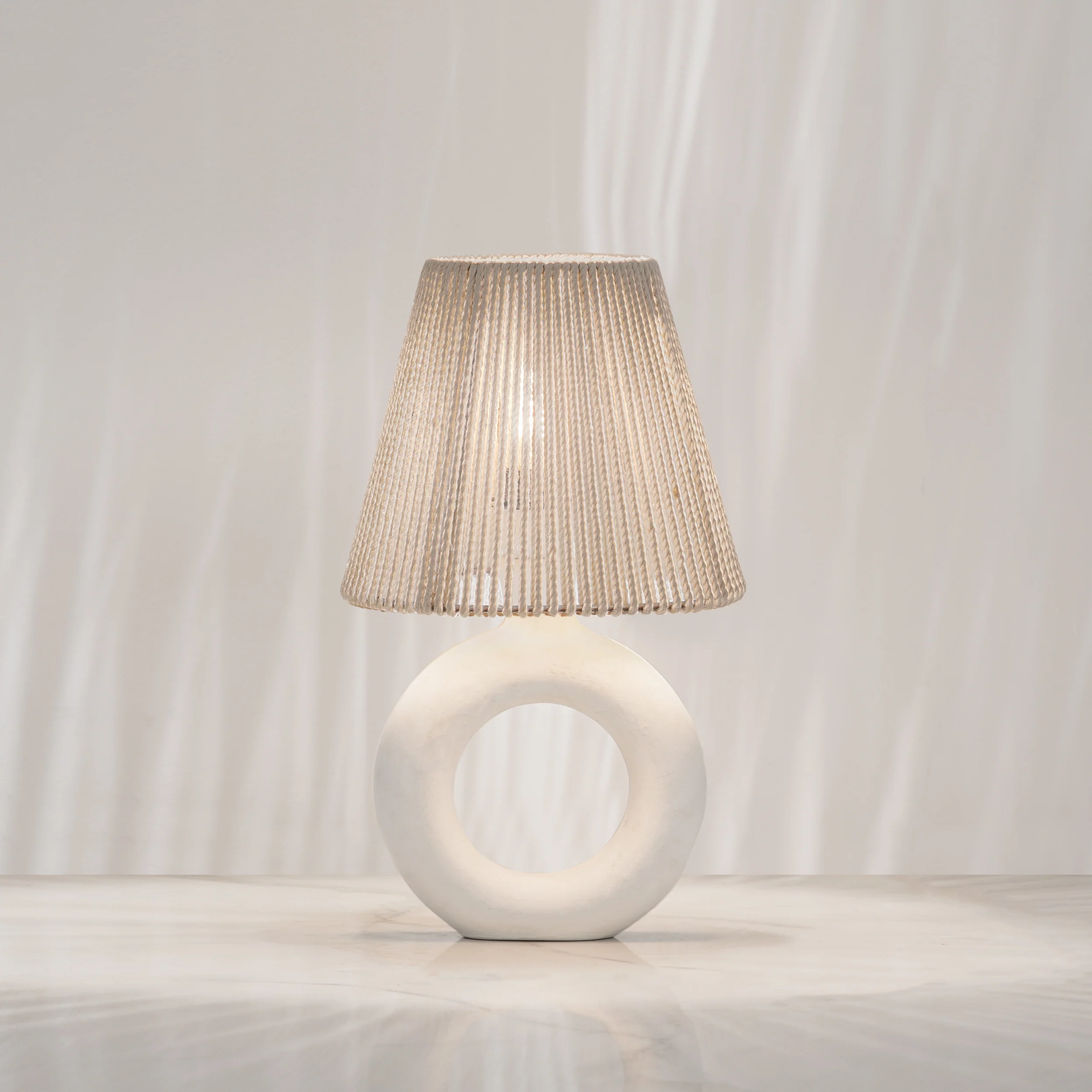 أباجورة ترابيزة - 23×16سم - ULC224 - Image 1