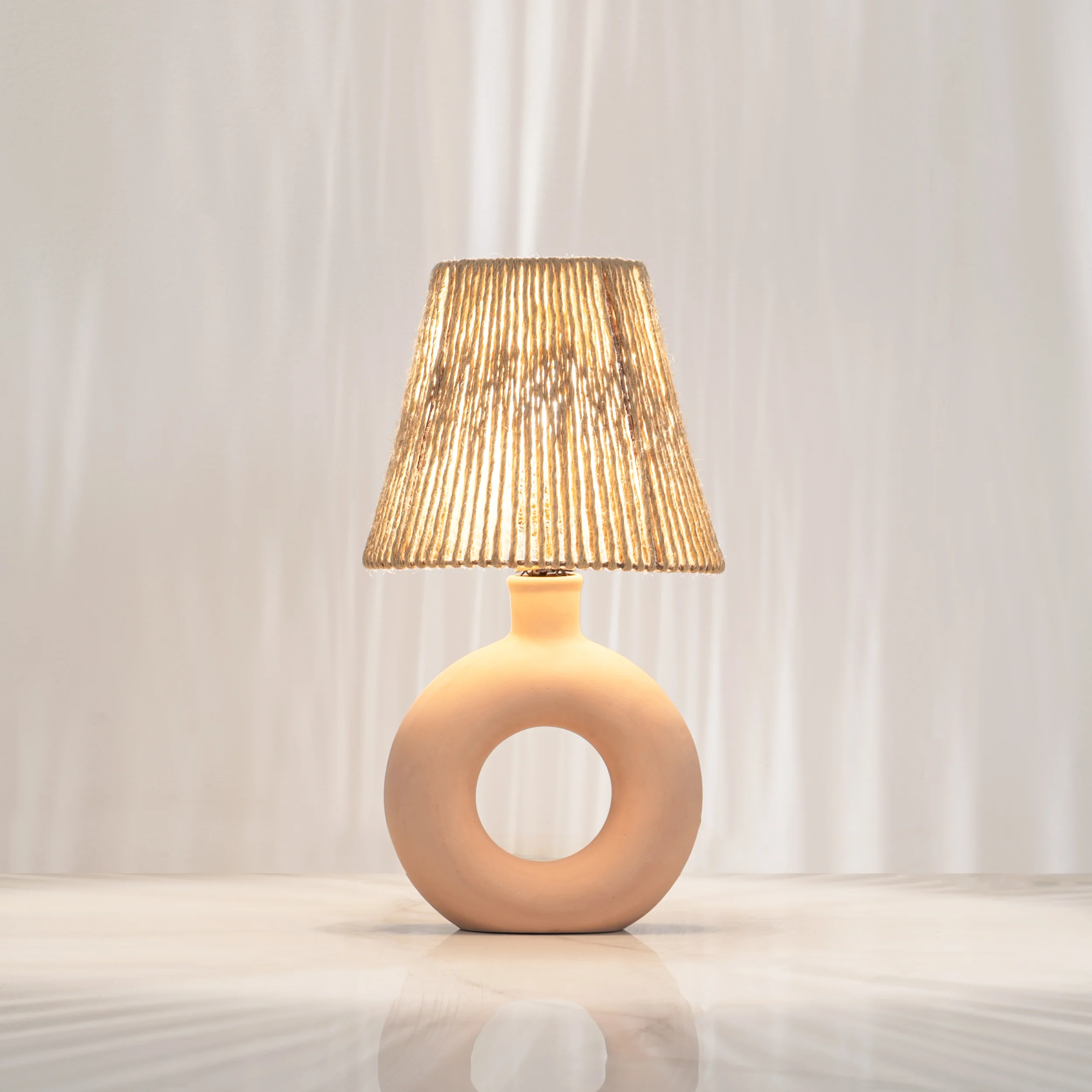 أباجورة ترابيزة - 23×16سم - ULC225 - Image 1