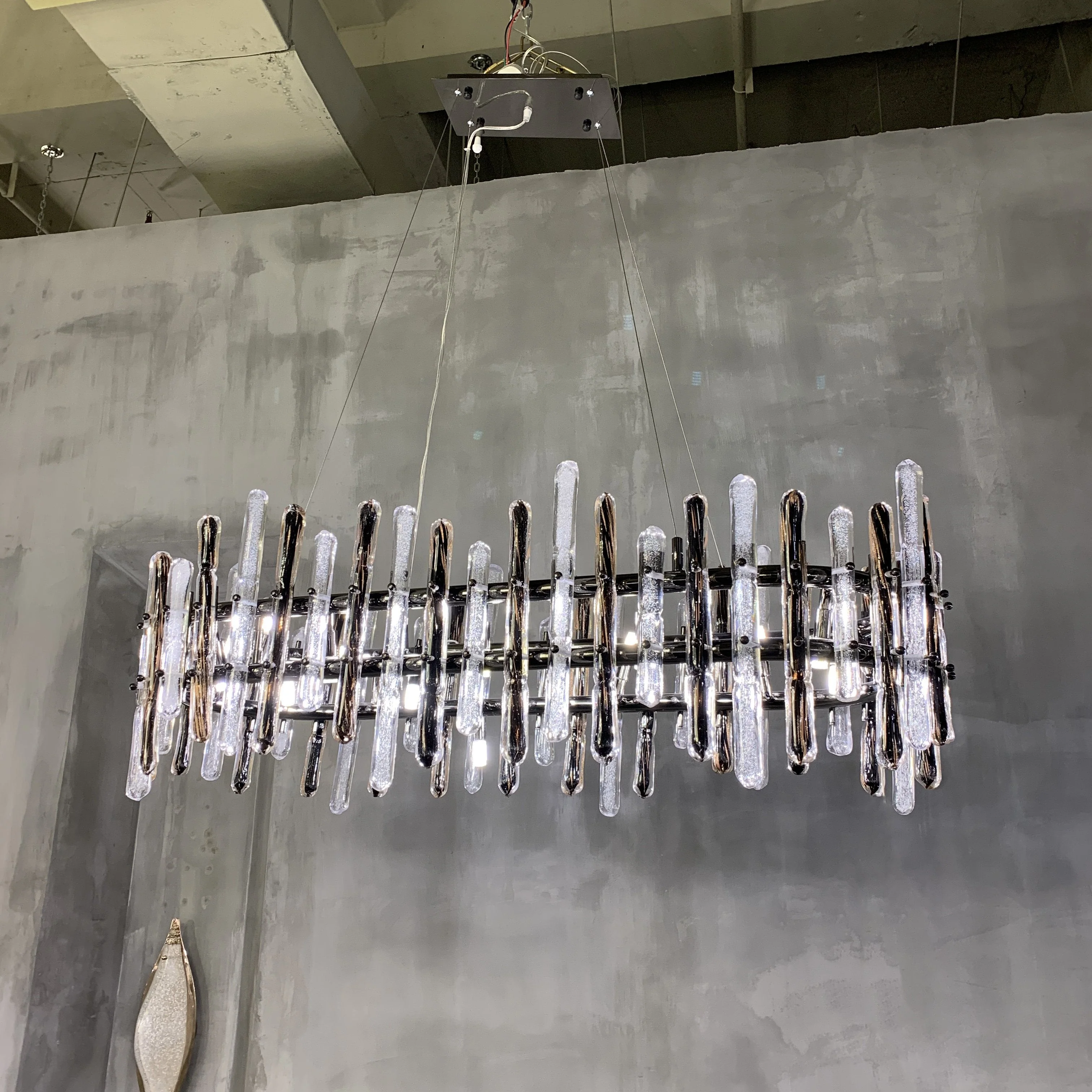 Sanji Linear Chandelier - Image 2