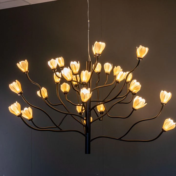 Mokuren Branch Chandelier - Image 2