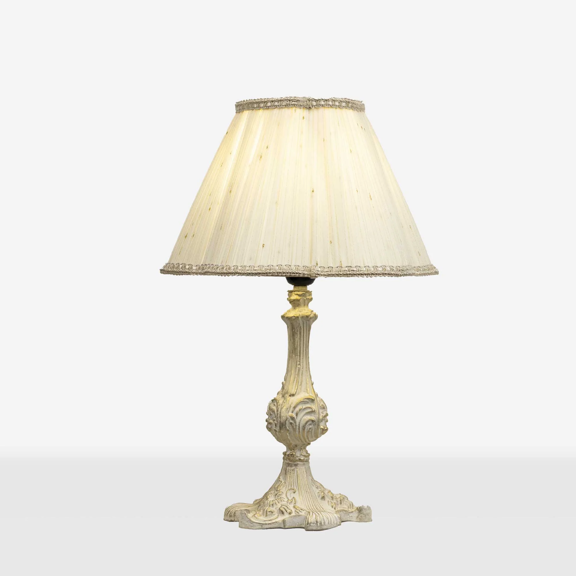 اباجورة ترابيزة 30×48سم - TBS690 - Image 1
