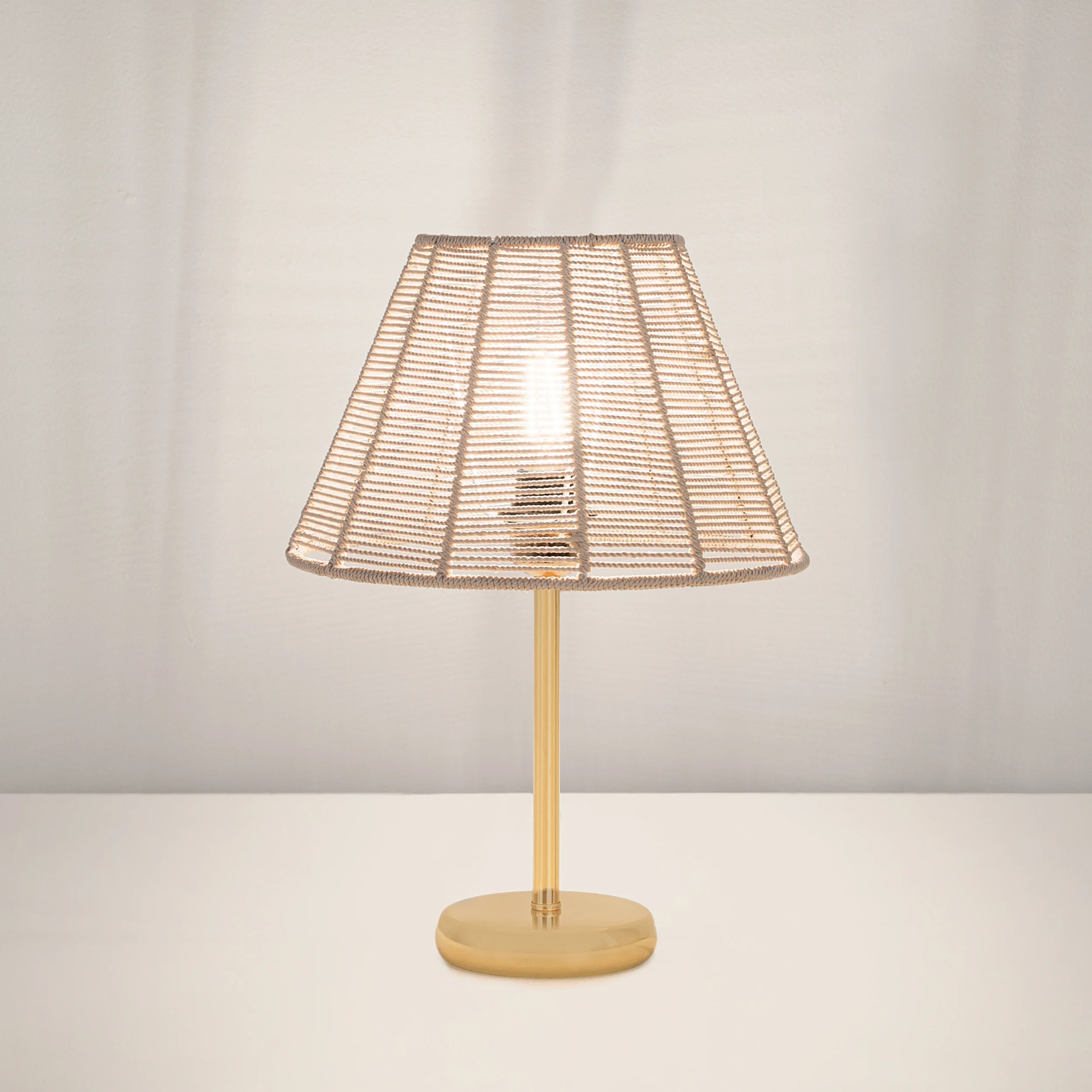 اباجورة ترابيزة 30×45سم - TBS802 - Image 1