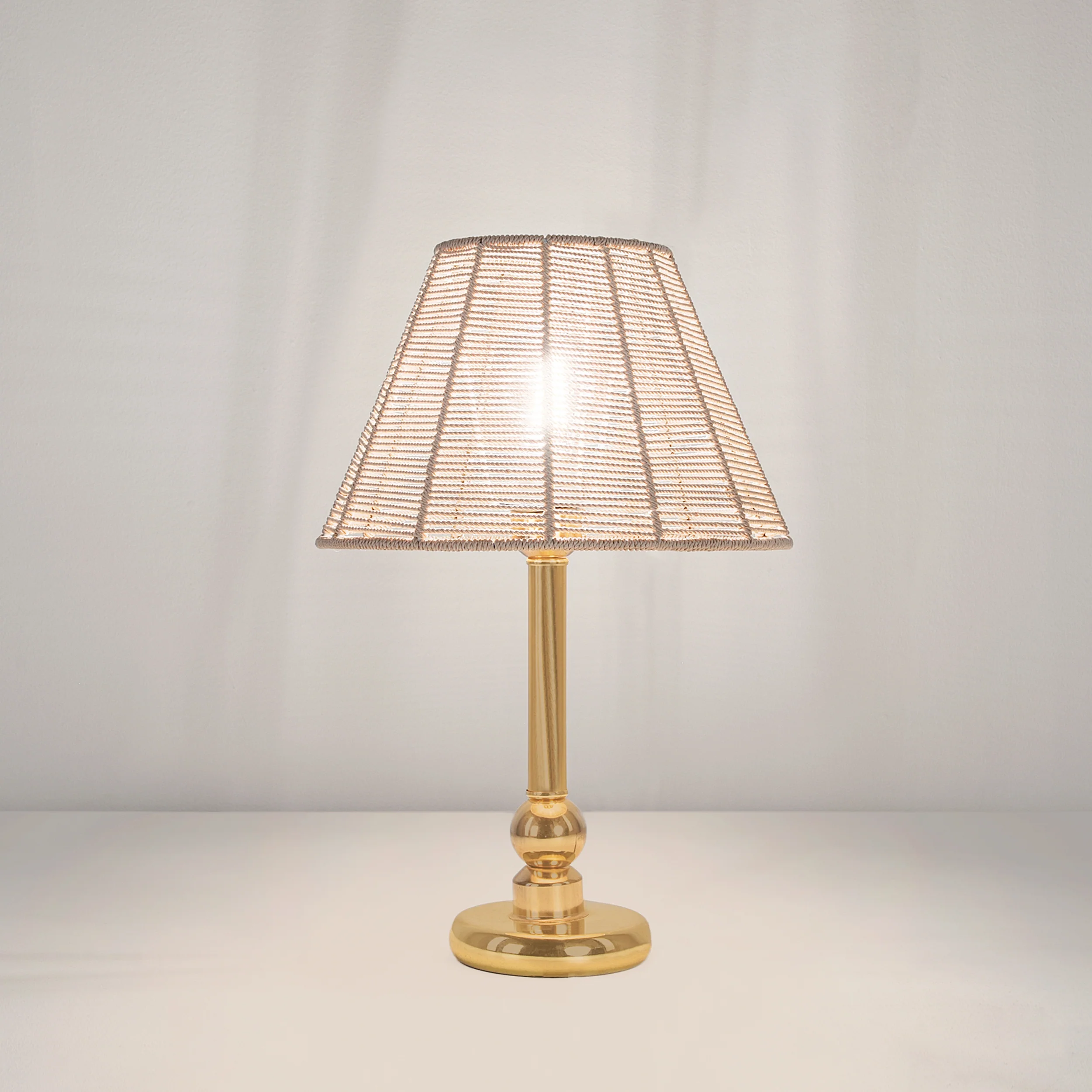 اباجورة ترابيزة 30×45سم - TBS803 - Image 1