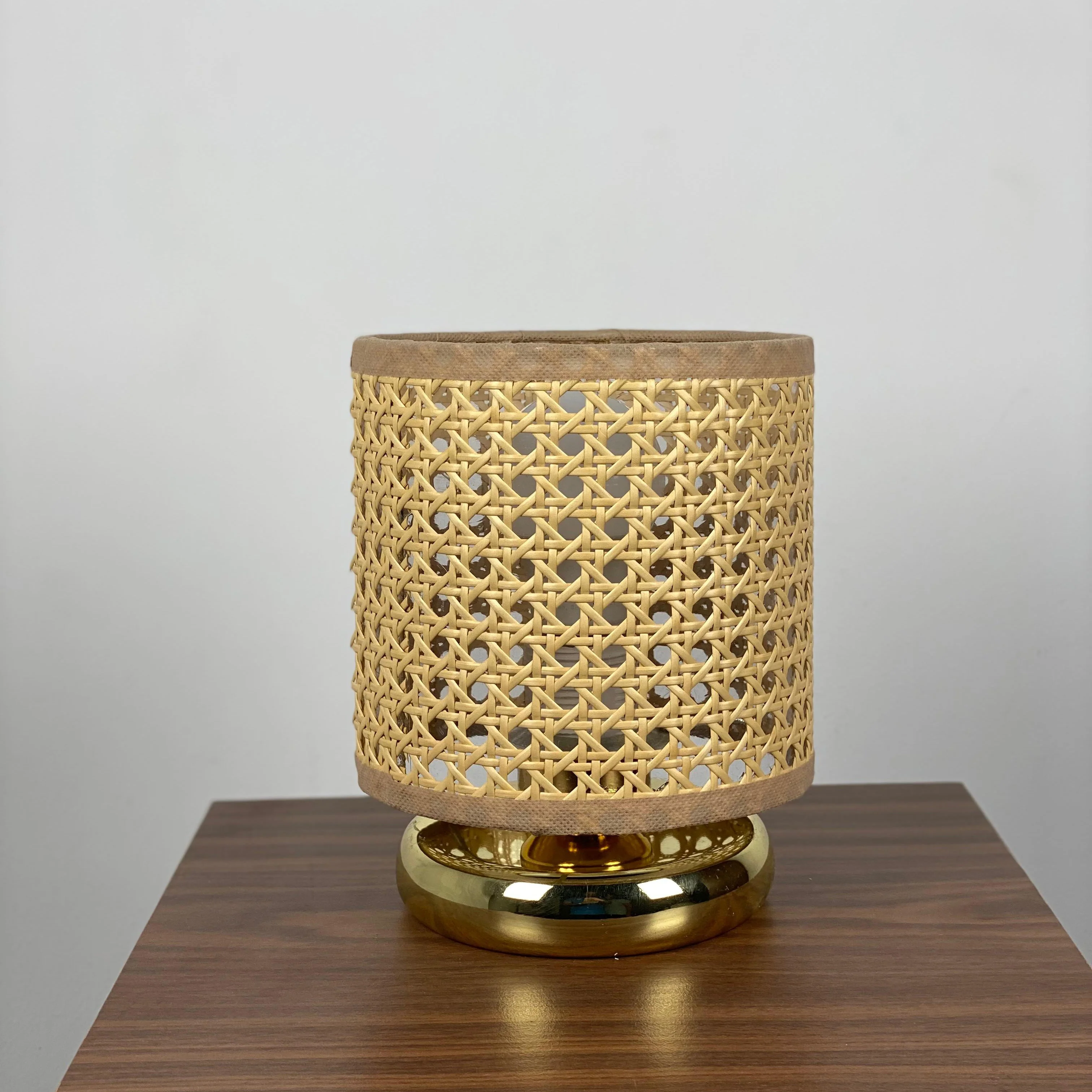 اباجورة ترابيزة 18×15سم - TBS1087 - Image 2