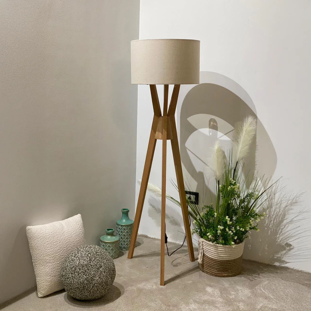 اباجورة ارضية 150×45سم - TBS997 - Image 1
