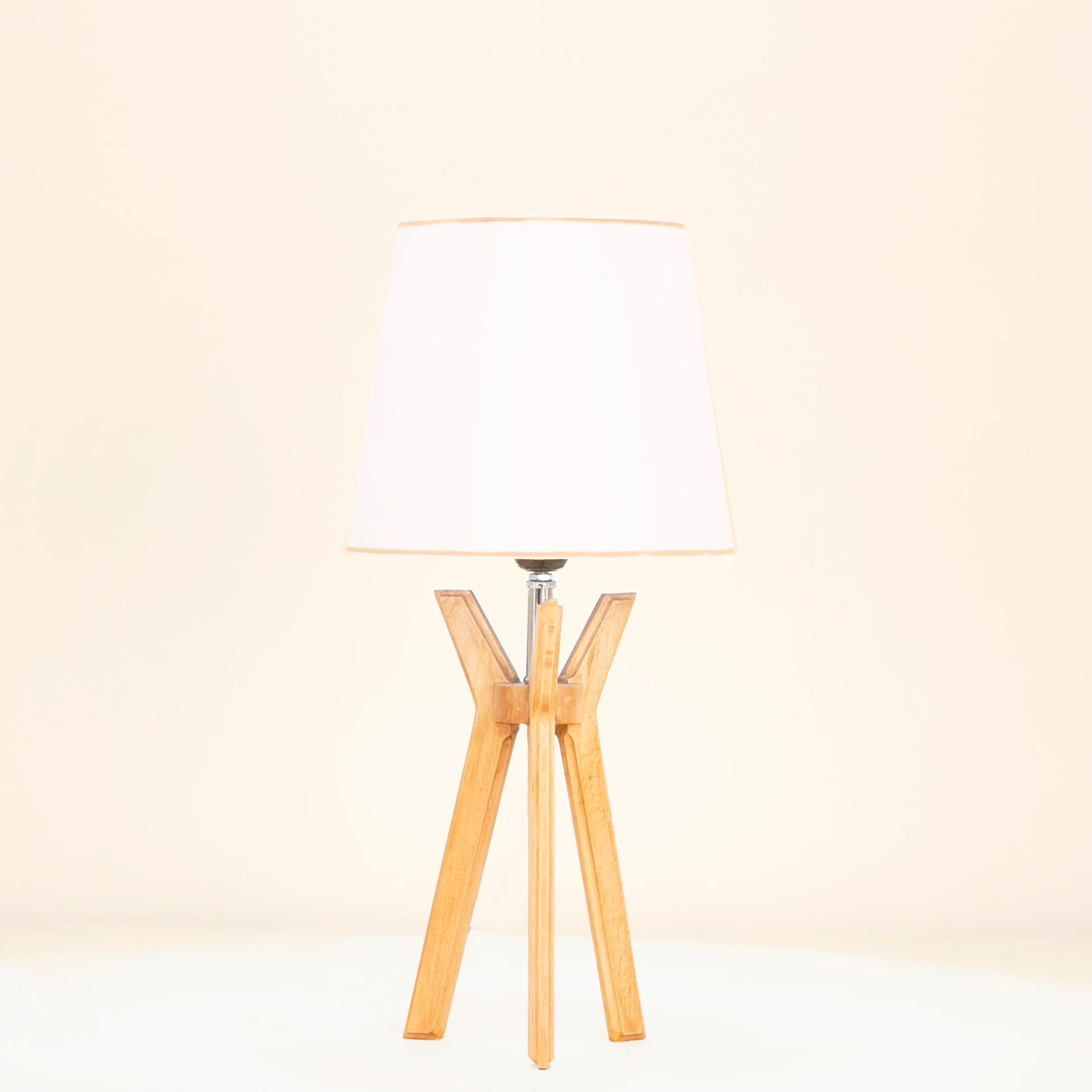 اباجورة ترابيزة 23×45سم - TBS611 - Image 1