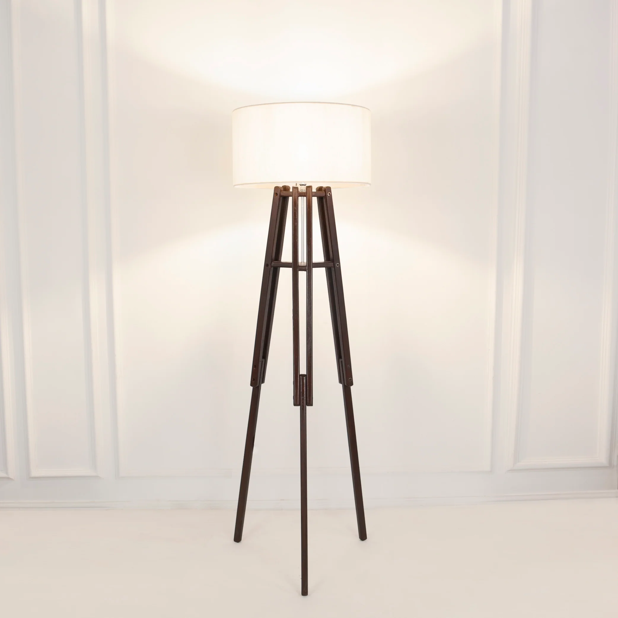 اباجورة ارضية 45×160سم - TBS586 - Image 1